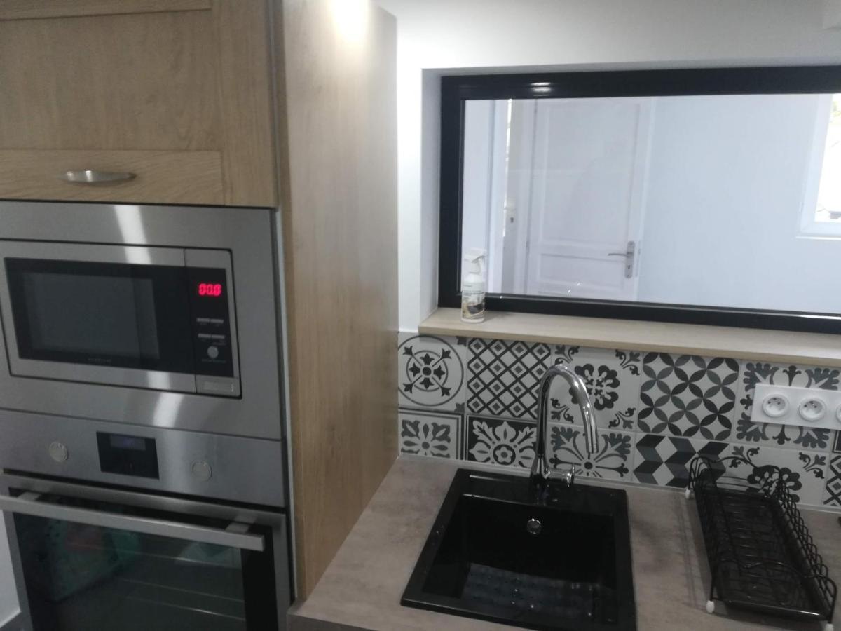 Appartement Dans Maison Atypique Montrond-les-Bains Exterior foto